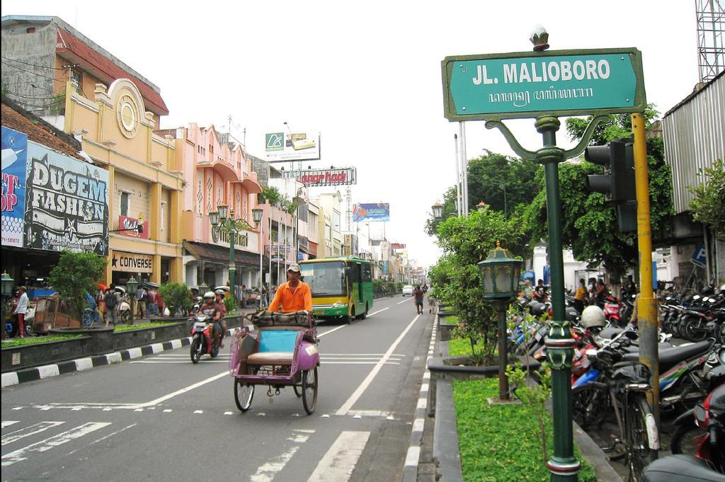 Hotel Pules Yogyakarta Exterior photo